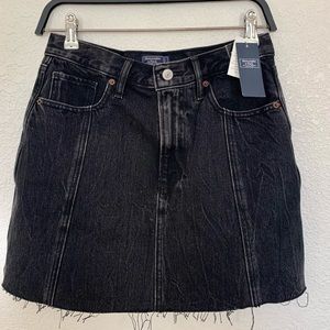 Abercrombie & Fitch Natural Rise Denim Skirt Size 27/4
